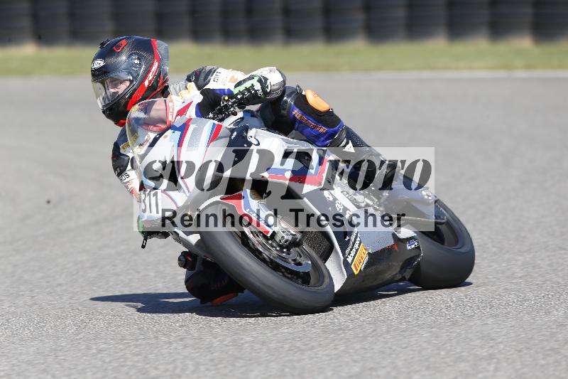 /Archiv-2025/49 26.08.2025 Cornu Master School ADR/rot-rouge/311